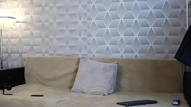 ScarletNoiree online show from 11/25/25, 11:54