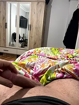 Erenn9972 online show from 01/05/26, 05:49