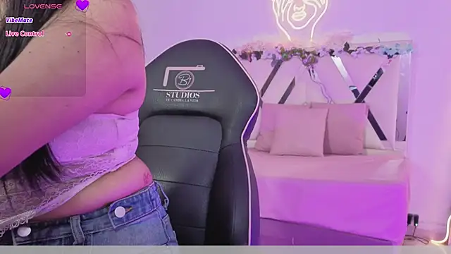 ZURY TAY online show from 02/20/26, 11:32