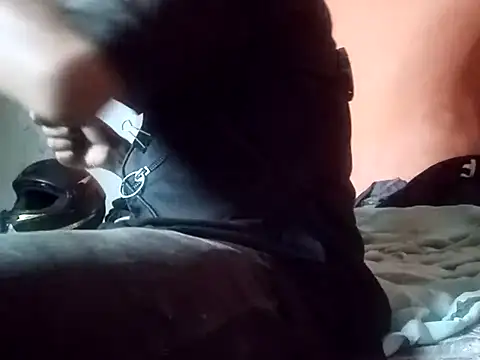 Snapshot of Hay-Viene-El-Huyy chatting on 09/09/25, 12:43 Hay-Viene-El-Huyy online show from 09/09/25, 12:43