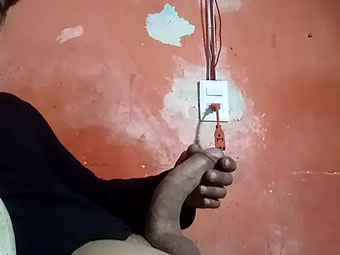 Snapshot of Hay-Viene-El-Huyy chatting on 09/14/25, 02:22 Hay-Viene-El-Huyy online show from 09/14/25, 02:22