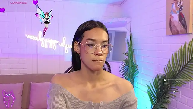 Snapshot of artemiss_tay chatting on 11/06/25, 07:04 artemiss tay online show from 11/06/25, 07:04