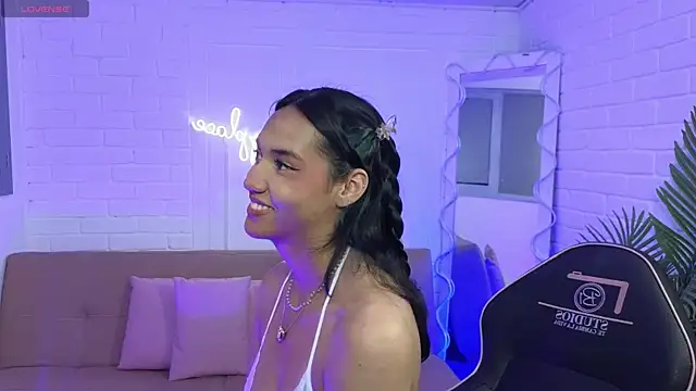 Snapshot of artemiss_tay chatting on 11/07/25, 07:14 artemiss tay online show from 11/07/25, 07:14