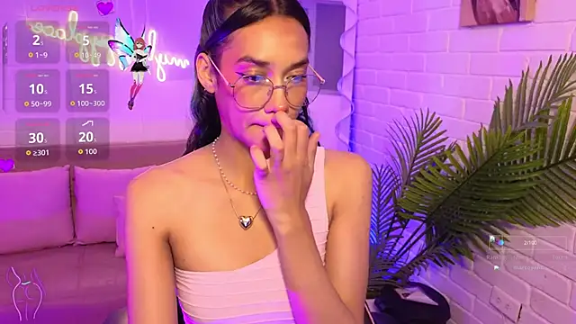 Snapshot of artemiss_tay chatting on 11/08/25, 07:01 artemiss tay online show from 11/08/25, 07:01