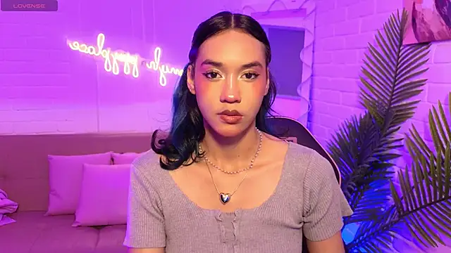 Snapshot of artemiss_tay chatting on 11/11/25, 07:14 artemiss tay online show from 11/11/25, 07:14