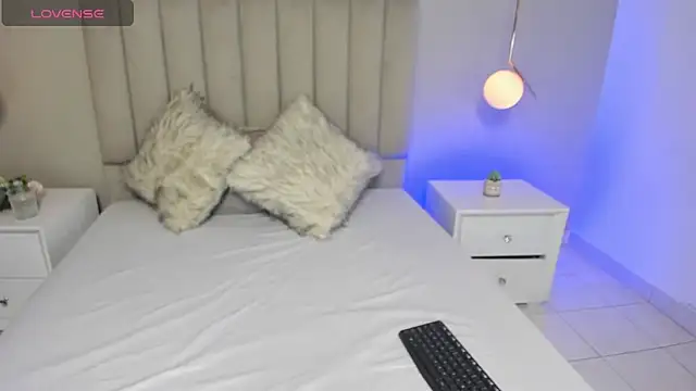 Dani rosse  online show from 10/10/25, 12:37