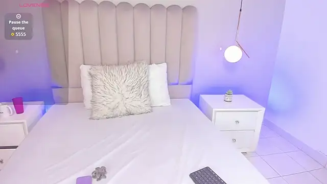 Dani rosse  online show from 11/21/25, 01:21