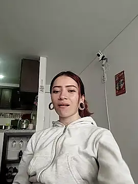 Snapshot of Evanss_lx chatting on 10/11/25, 01:09 Evanss lx online show from 10/11/25, 01:09