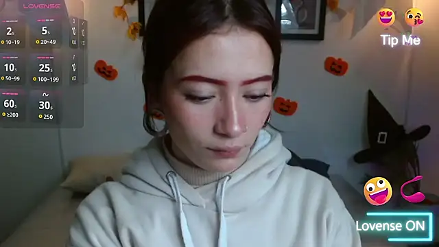 Snapshot of Evanss_lx chatting on 10/13/25, 01:00 Evanss lx online show from 10/13/25, 01:00