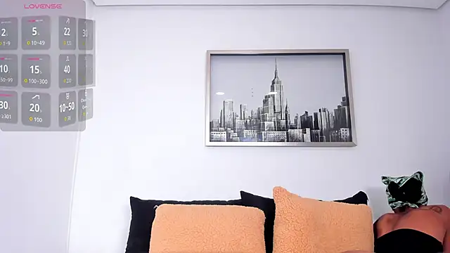 Snapshot of sarah_ashbourne chatting on 11/21/25, 10:30 sarah ashbourne online show from 11/21/25, 10:30