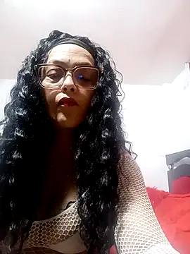 Lady 16 online show from 10/16/25, 10:33