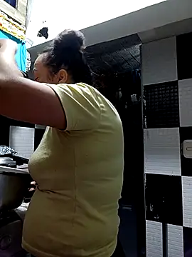 Lady 16 online show from 11/16/25, 09:53