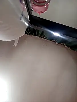 Snapshot of Lady_16 chatting on 02/20/26, 01:46 Lady 16 online show from 02/20/26, 01:46