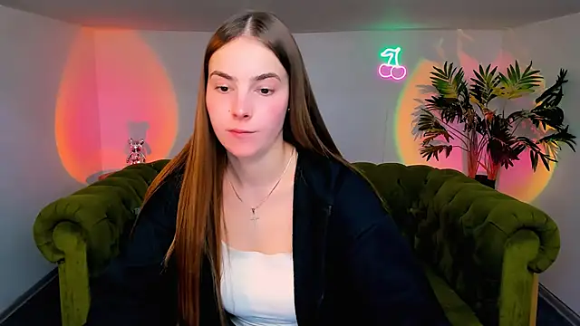 Snapshot of rad_rebel_ chatting on 09/16/25, 01:12 rad rebel online show from 09/16/25, 01:12