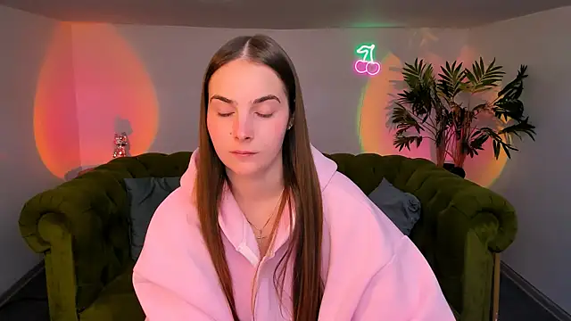 Snapshot of rad_rebel_ chatting on 10/05/25, 08:18 rad rebel online show from 10/05/25, 08:18