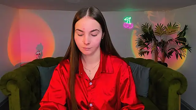 Snapshot of rad_rebel_ chatting on 10/19/25, 08:20 rad rebel online show from 10/19/25, 08:20