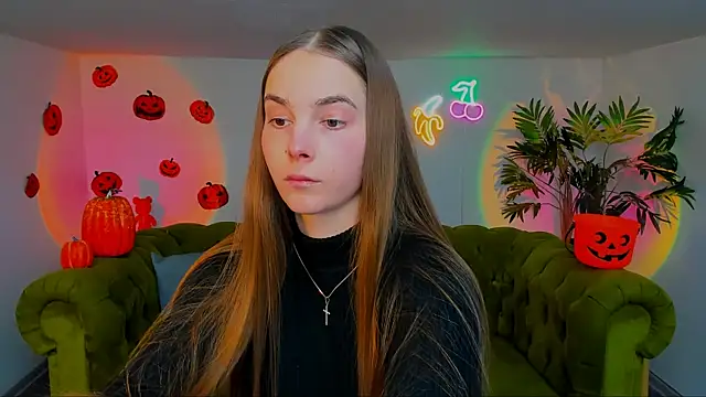 Snapshot of rad_rebel_ chatting on 10/30/25, 01:12 rad rebel online show from 10/30/25, 01:12