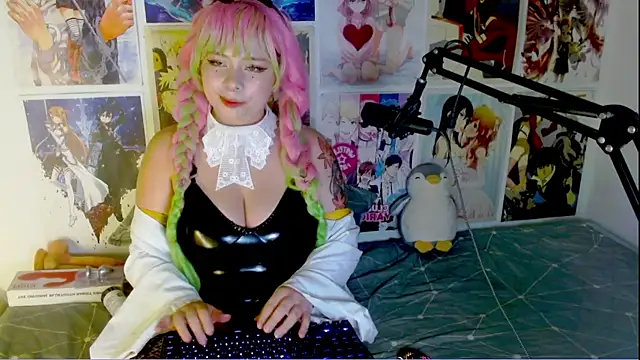 Snapshot of Lil-La chatting on 11/29/25, 02:47 Lil-La online show from 11/29/25, 02:47