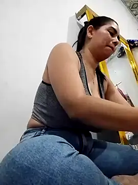 yesi-nursehot online show from 01/15/26, 02:27