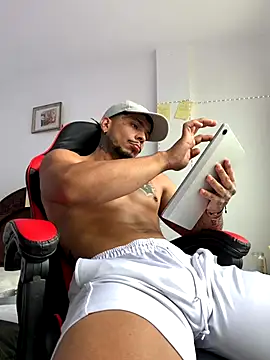 DeimonOficial online show from 09/23/25, 06:55