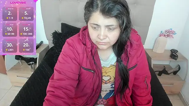 TifanyAmazinng online show from 09/24/25, 12:19