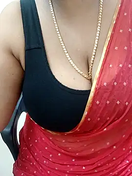 Snapshot of tami_lavanya chatting on 10/24/25, 03:58 tami lavanya online show from 10/24/25, 03:58