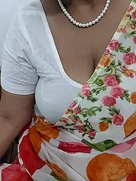 tami lavanya online show from 02/17/26, 06:21