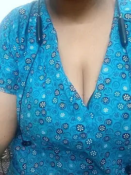 tami lavanya online show from 06/12/26, 06:07