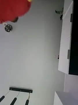 Snapshot of Mlody2787 chatting on 11/10/25, 05:50 Mlody2787 online show from 11/10/25, 05:50