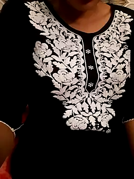 Aarti-kumri online show from 11/13/25, 09:30