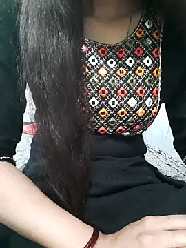 Aarti-kumri online show from 02/15/26, 08:16