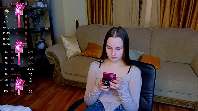 Snapshot of Kelly_Cartier chatting on 01/14/26, 11:49 Kelly Cartier online show from 01/14/26, 11:49