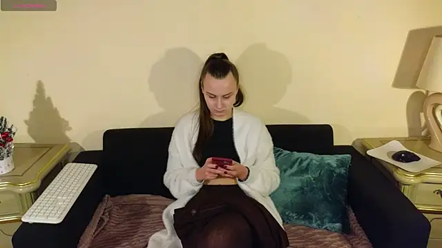 Snapshot of Kelly_Cartier chatting on 01/15/26, 12:54 Kelly Cartier online show from 01/15/26, 12:54