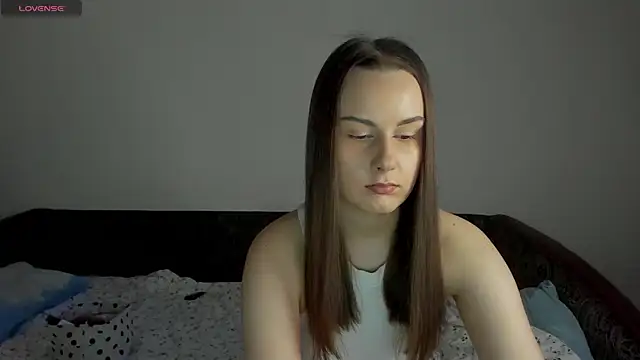 Kelly Cartier online show from 05/11/26, 04:15