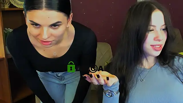 amanda-miki online show from 11/17/25, 03:29