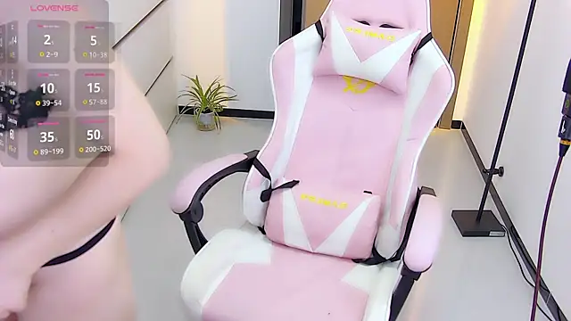 Fioriy66 online show from 09/28/25, 12:54