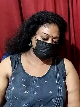 Snapshot of surekha-30 chatting on 09/19/25, 05:13 surekha-30 online show from 09/19/25, 05:13