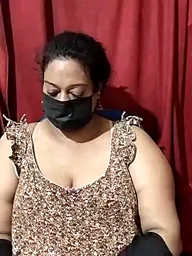 Snapshot of surekha-30 chatting on 10/04/25, 04:38 surekha-30 online show from 10/04/25, 04:38