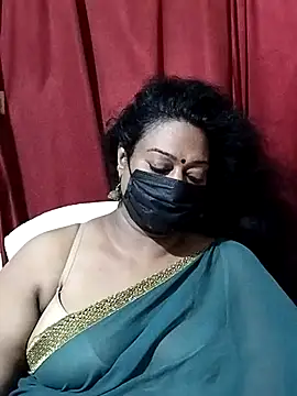 Snapshot of surekha-30 chatting on 10/24/25, 05:09 surekha-30 online show from 10/24/25, 05:09