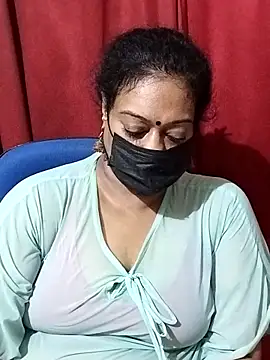 Snapshot of surekha-30 chatting on 11/01/25, 05:26 surekha-30 online show from 11/01/25, 05:26