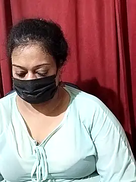 Snapshot of surekha-30 chatting on 11/23/25, 05:24 surekha-30 online show from 11/23/25, 05:24