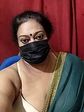 Snapshot of surekha-30 chatting on 12/15/25, 05:50 surekha-30 online show from 12/15/25, 05:50