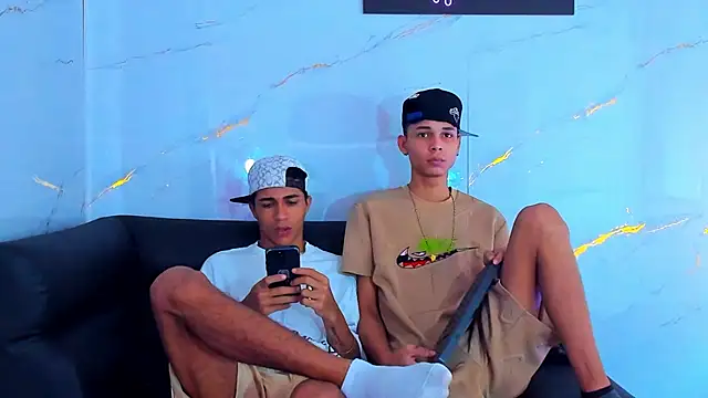 The boys at online show from 09/14/25, 04:44