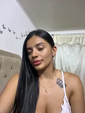 Snapshot of AnaaFaith_ chatting on 10/16/25, 07:26 AnaaFaith online show from 10/16/25, 07:26