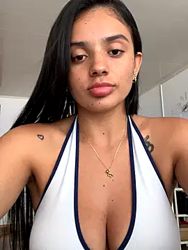 Snapshot of AnaaFaith_ chatting on 10/24/25, 07:32 AnaaFaith online show from 10/24/25, 07:32