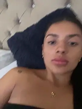 Snapshot of AnaaFaith_ chatting on 10/29/25, 05:04 AnaaFaith online show from 10/29/25, 05:04