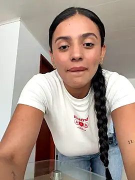 Snapshot of AnaaFaith_ chatting on 12/18/25, 08:26 AnaaFaith online show from 12/18/25, 08:26