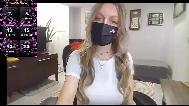 Magical Milf MelissaXX online show from 09/28/25, 02:55