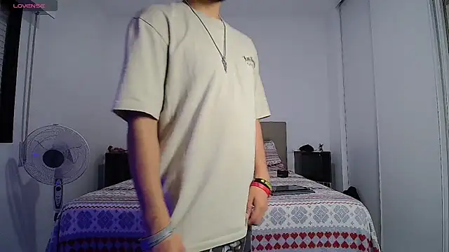 Snapshot of Dimax_xxx chatting on 10/12/25, 05:23 Dimax xxx online show from 10/12/25, 05:23