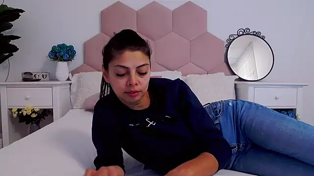 Snapshot of LadyLiia chatting on 01/03/25, 05:17 LadyLiia online show from 01/03/25, 05:17